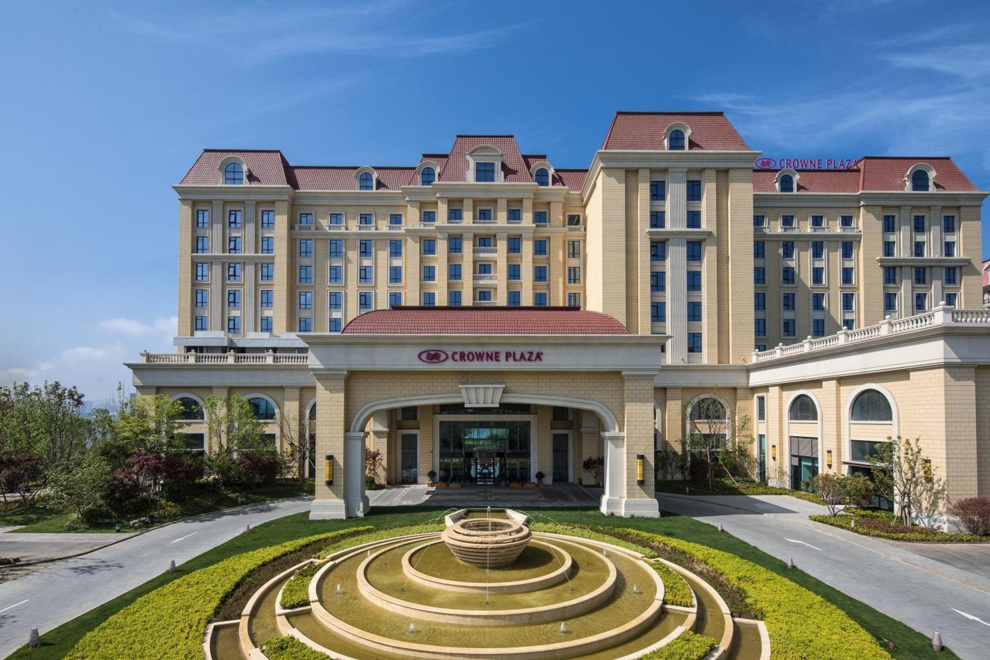 Crowne Plaza Qingdaoorientalmoviemetropolis By Ihg Hotel Eksteriør billede