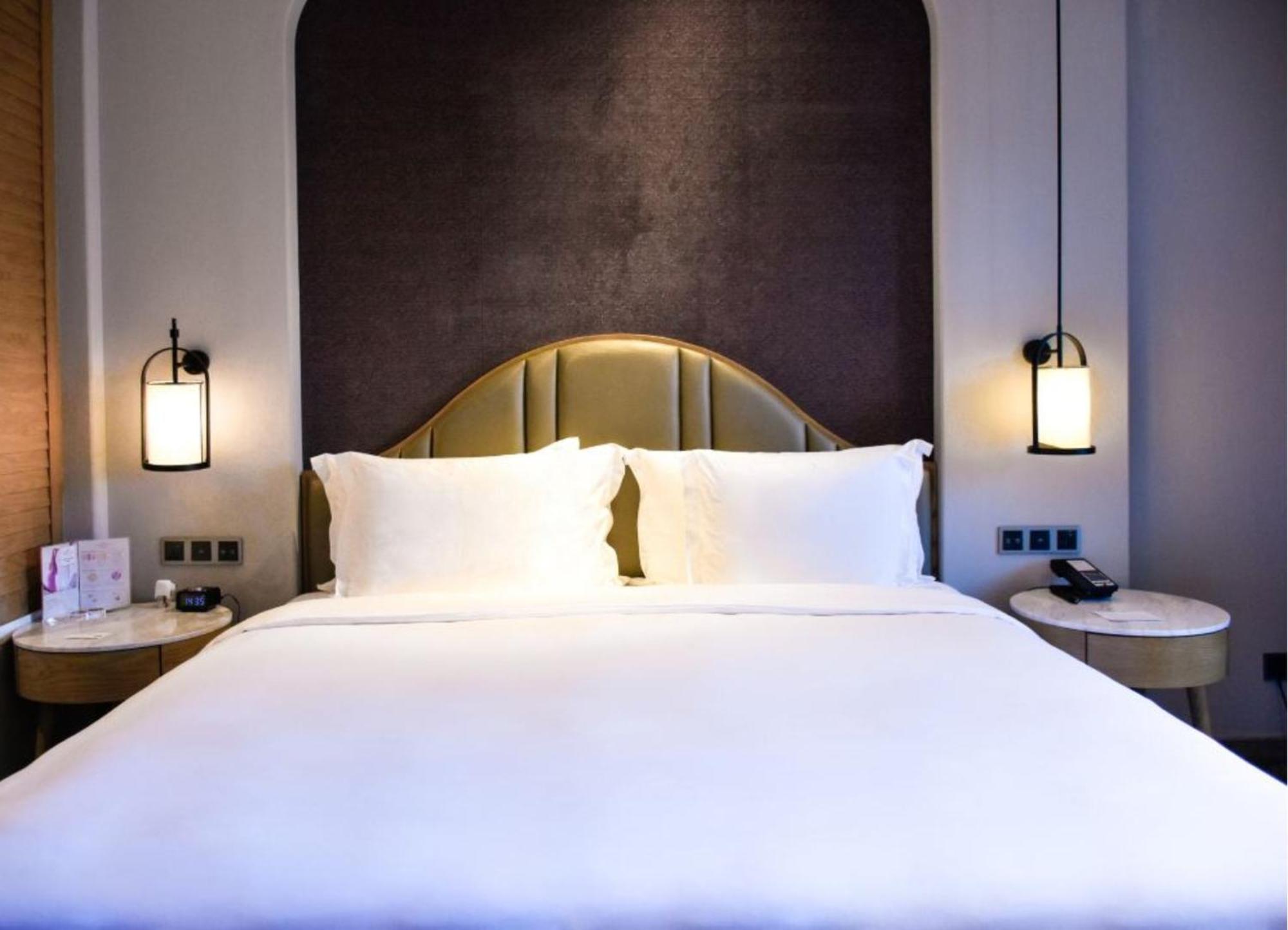 Crowne Plaza Qingdaoorientalmoviemetropolis By Ihg Hotel Eksteriør billede